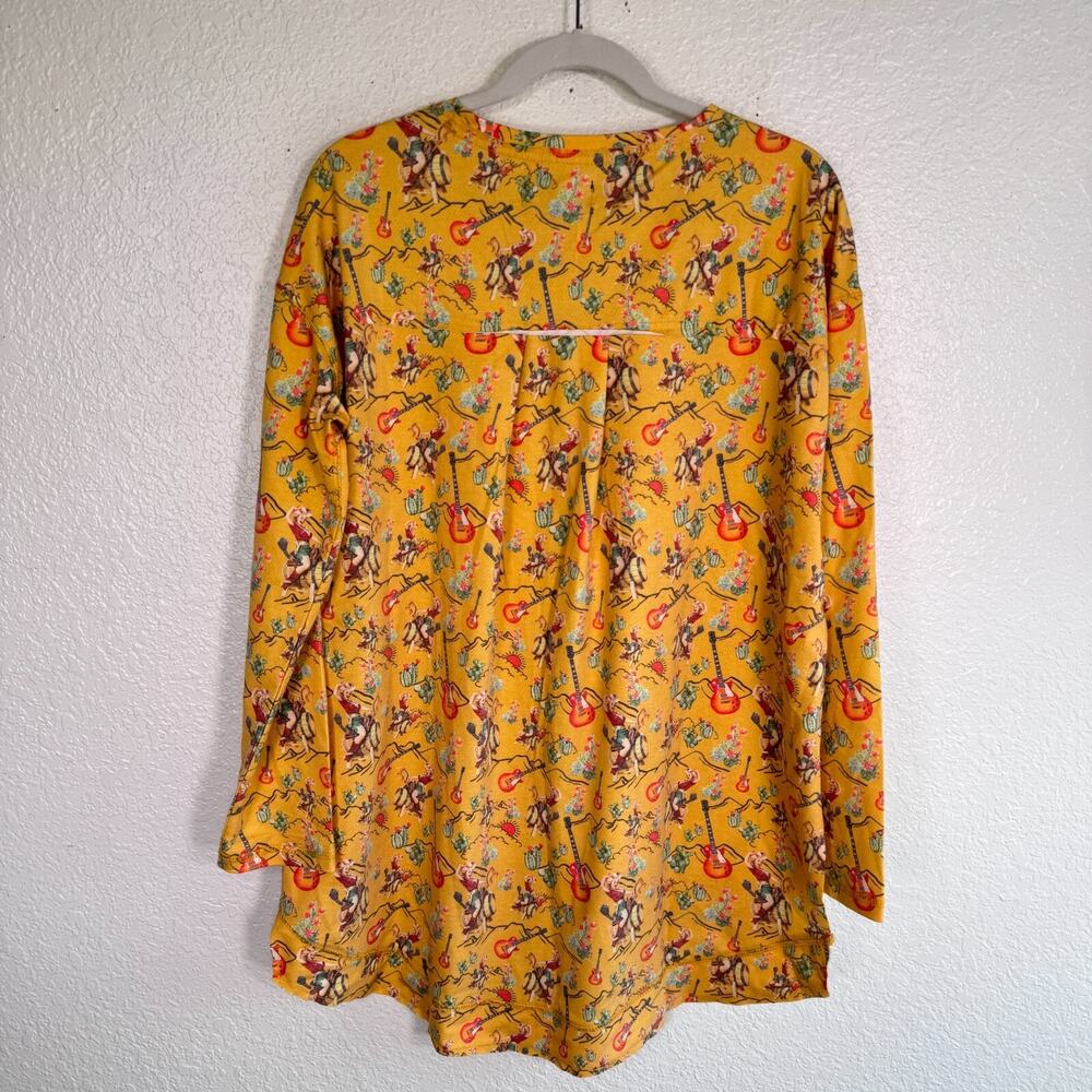 Lucky and Blessed Top Womens Medium Tunic Western Cowgirl Guitar Print Rodeo NEW - Picture 2 of 12